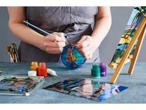 Guide to Create Stunning Glass Paintings